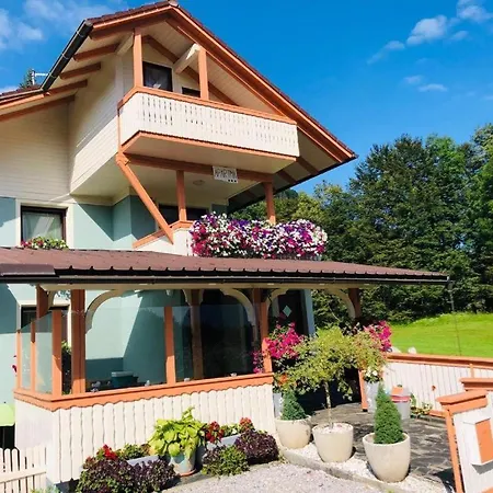 Apartament Erzen