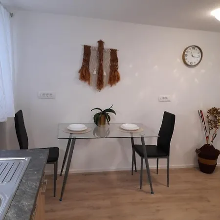 Erzen Apartament