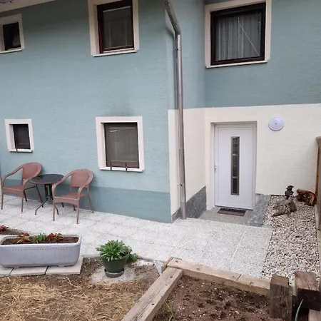 Erzen Apartament *